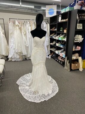 Source Unknown Lace Mermaid Wedding Dress